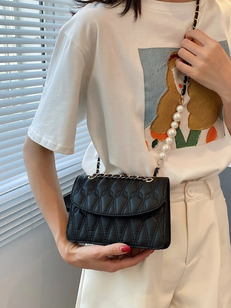 Black Faux Pearl Handle Bag