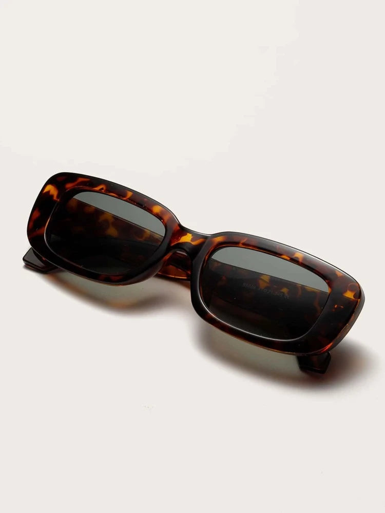 Leopard Tortoiseshell Frame Sunglasses